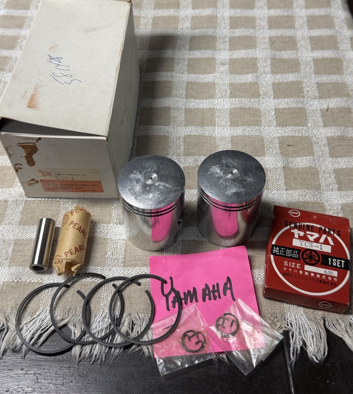 NOS Superior Yamaha YCS1 YCS1C 180 Twin .25mm O/S Piston Kit 1967 1968 Japan