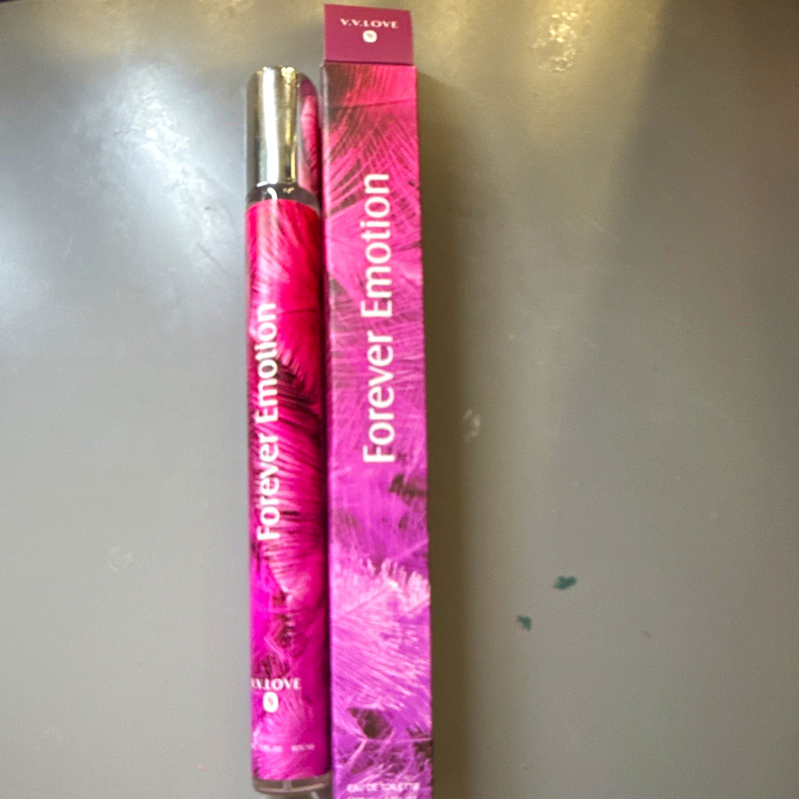 V.V.LOVE Forever Emotion Eau de Parfum Spray Regular Size 1.2 fl oz V.V.LOVE Forever Emotion Eau de Parfum Spray Regular Size 1.2 fl oz
