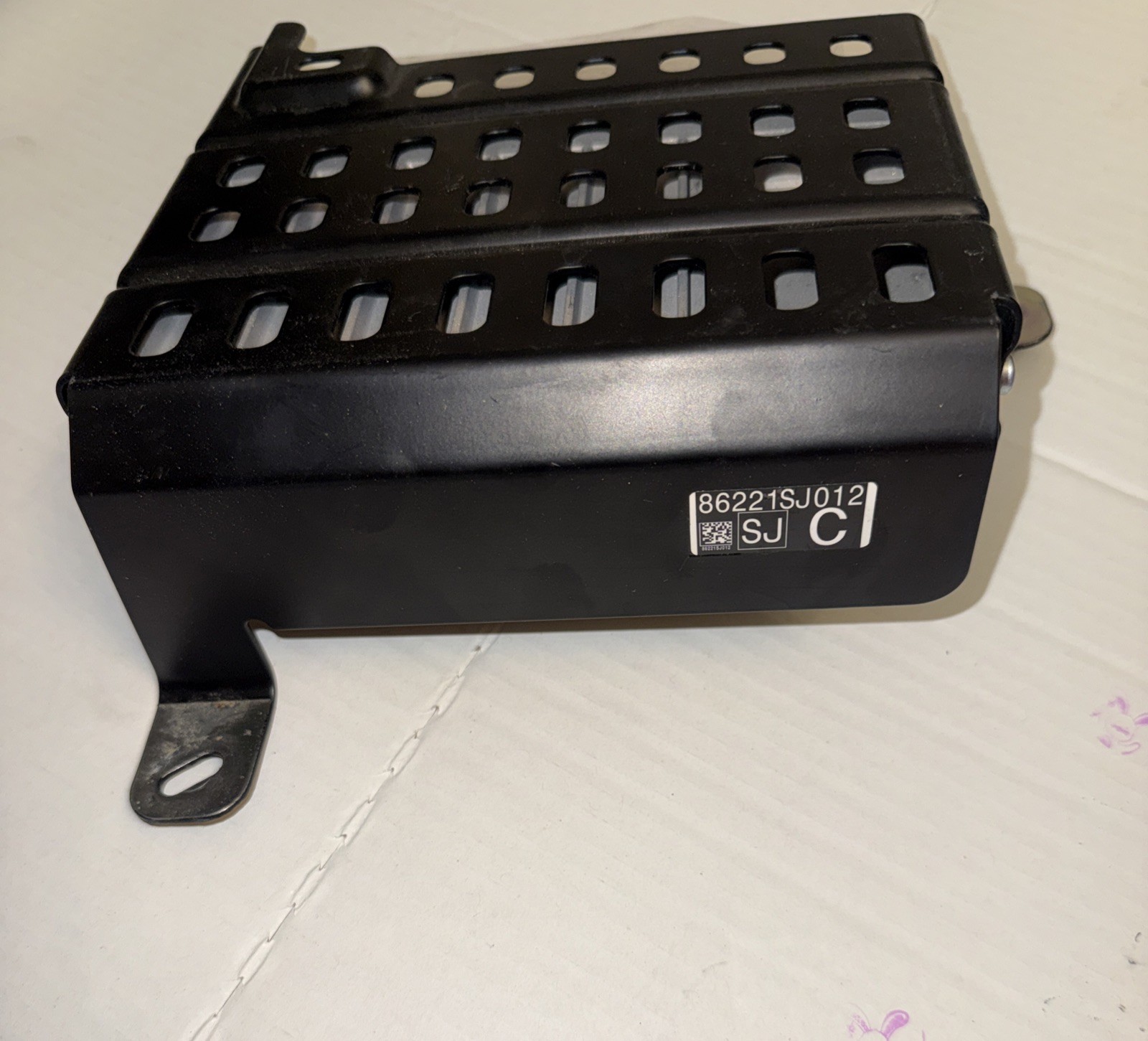 2019 - 2023 SUBARU FORESTER HARMAN KARDON AUDIO AMPLIFIER MODULE OEM 86221SJ012 2019 - 2023 SUBARU FORESTER HARMAN KARDON AUDIO AMPLIFIER MODULE OEM 86221SJ012