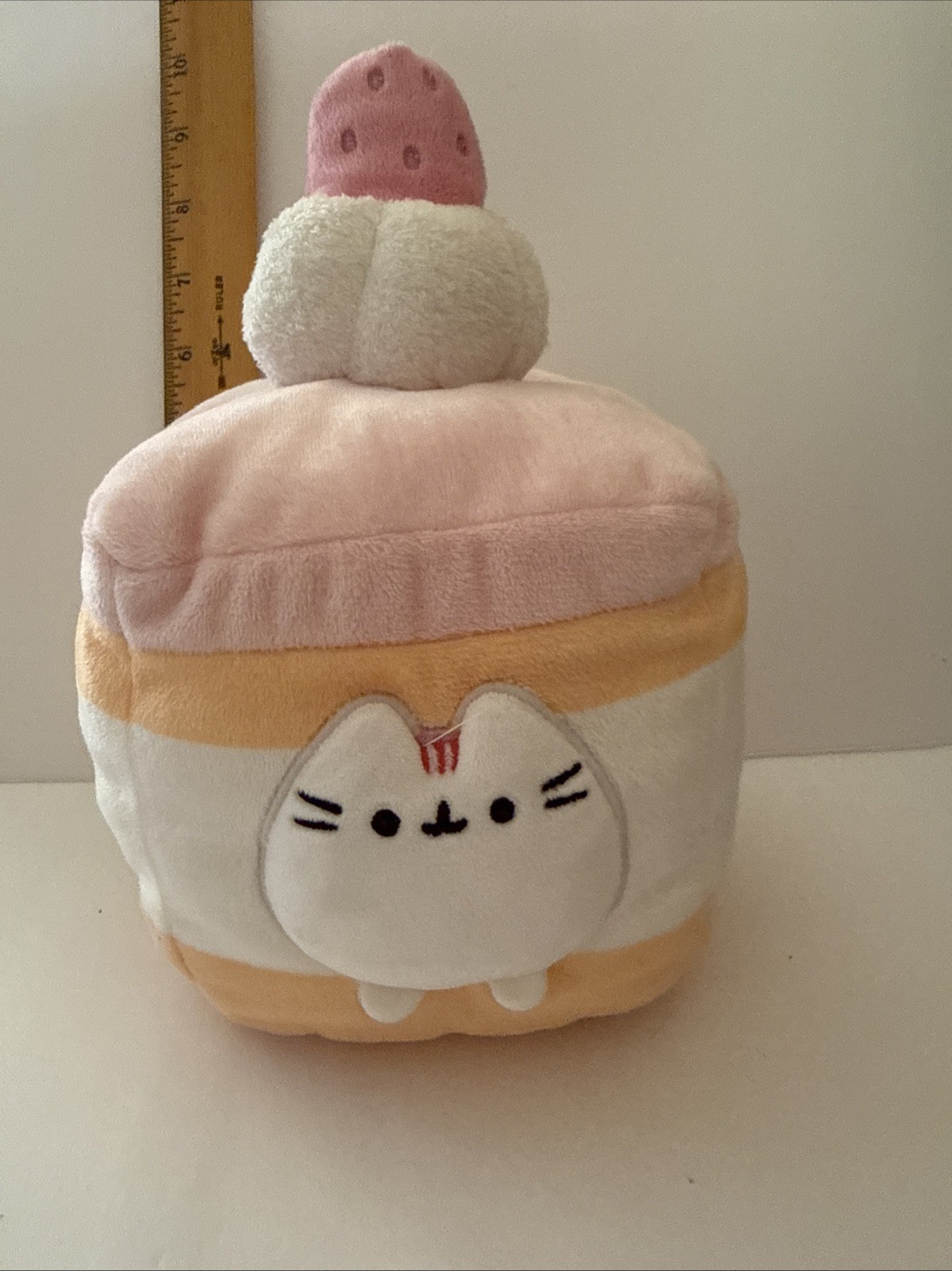 GUND Pusheen Sweets Strawberry Sponge Cake Squisheen Plush 8\