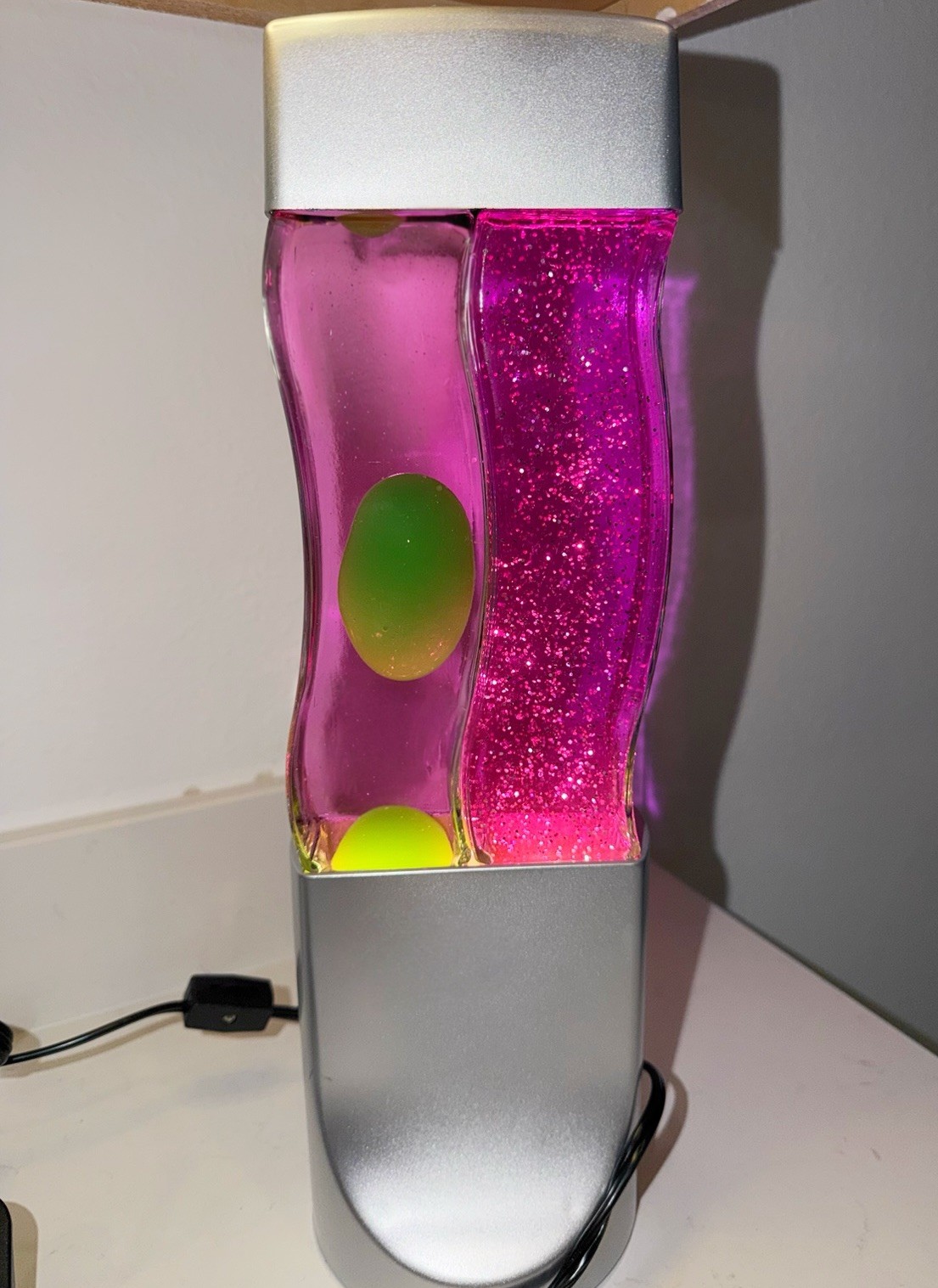 “Pink Strawberry Kiwi” Pink & Lime Green Dual Twin Wavy Lava Glitter Lamp