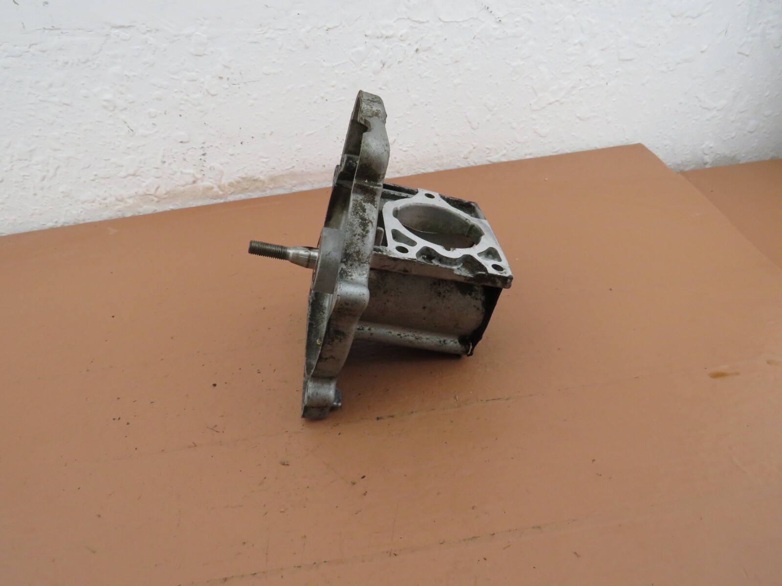 Homelite Zip Start UT20702 String Trimmer OEM Crankcase 04381-A