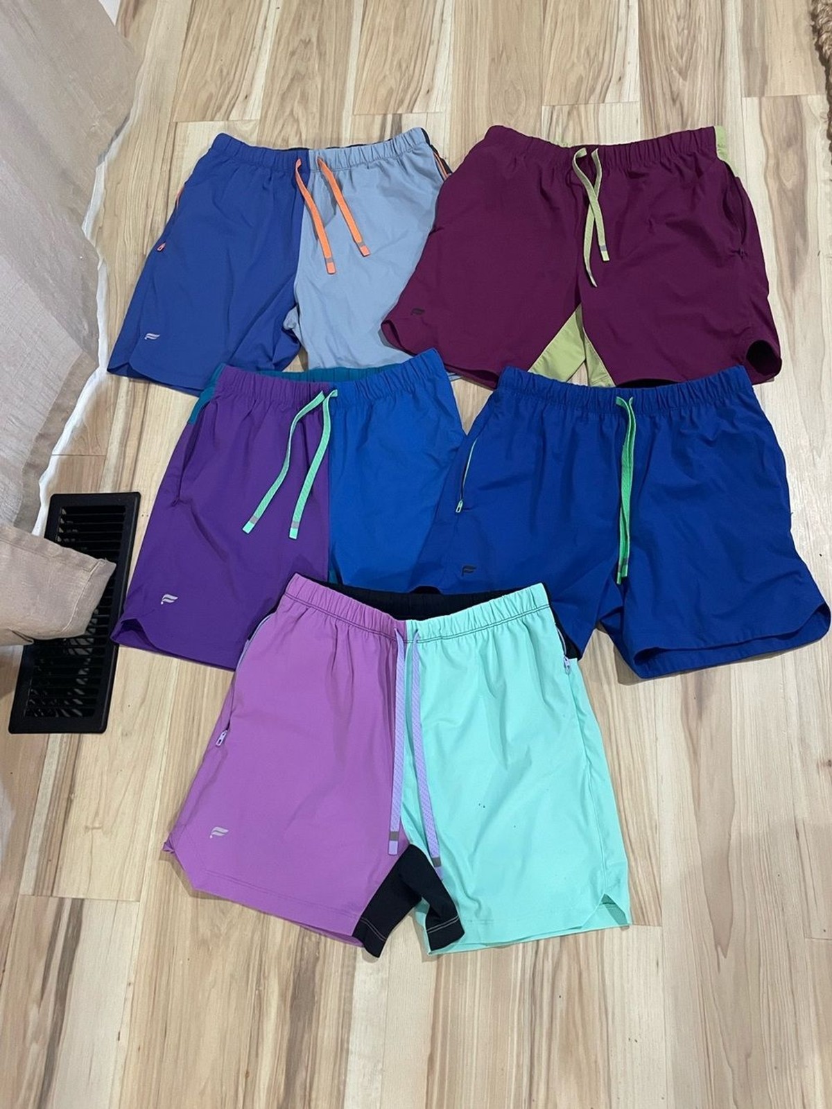 Fabletics The One Colorblock Athletic Shorts bundle Fabletics The One Colorblock Athletic Shorts bundle