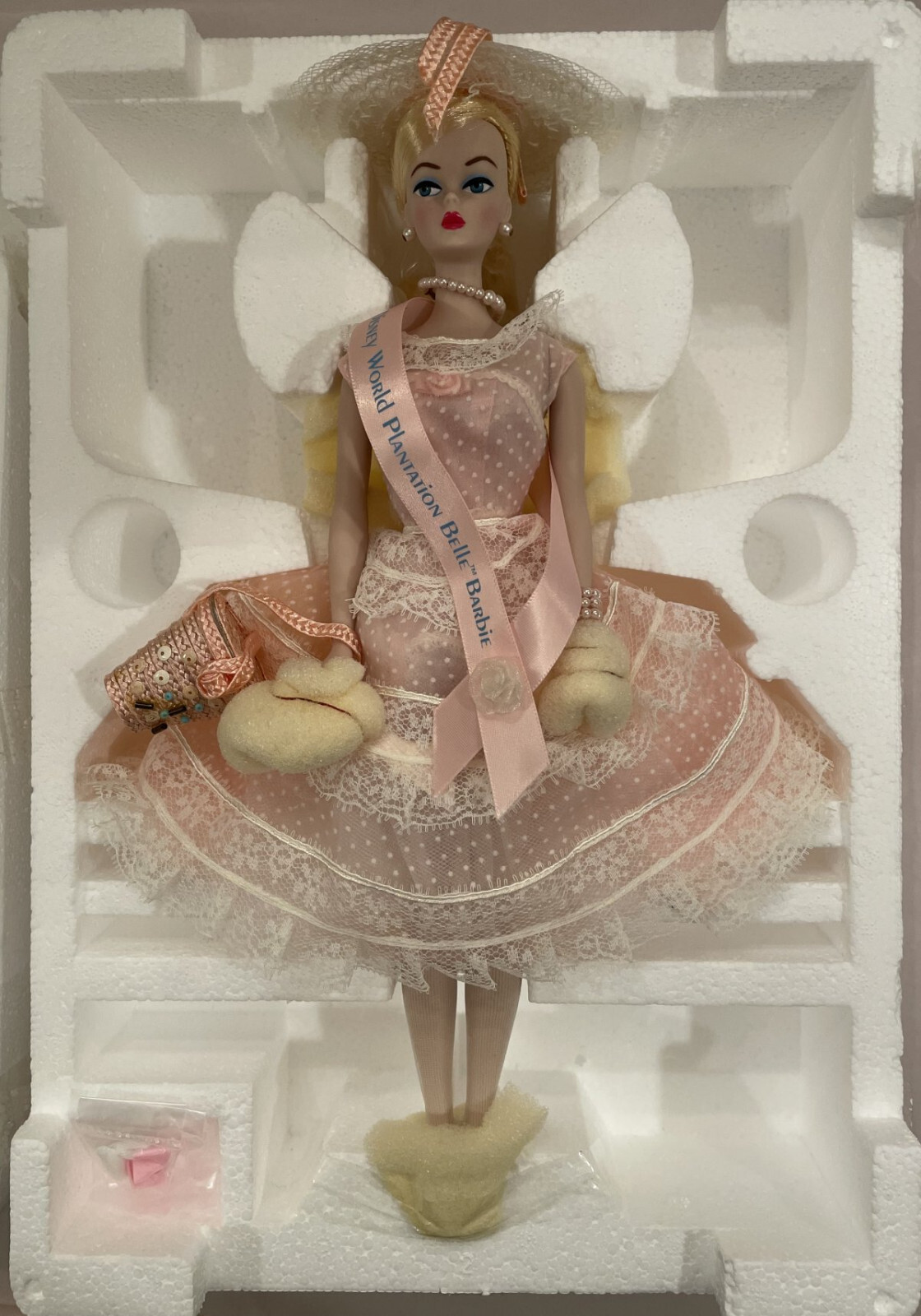 CLEARANCE SAVE 40% 1992 PLANTATION BELLE PORC BARBIE DISNEY 7526 BLONDE RFB CLEARANCE SAVE 40% 1992 PLANTATION BELLE PORC BARBIE DISNEY 7526 BLONDE RFB