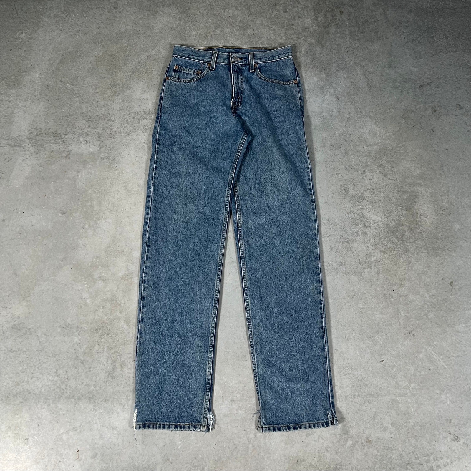 Vintage 2002 Levi\'s 550 Relaxed Fit Tapered Leg Men\'s 29x34 Jeans 100% Cotton