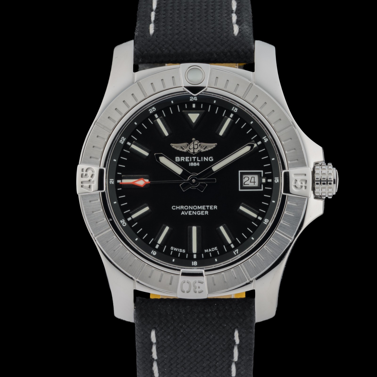 Breitling Avenger A17318 Black Dial 43mm Automatic Men's Watch + Box