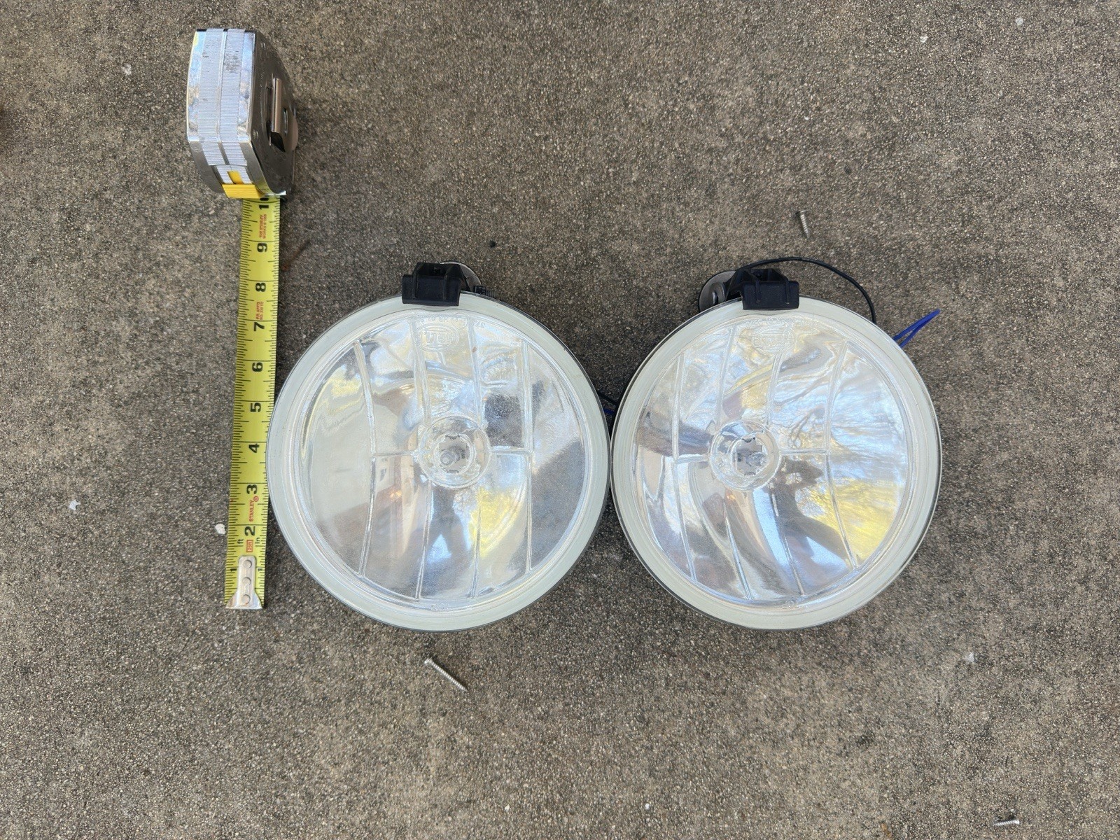 HELLA 010032801 700FF Series 12V/55W Halogen Driving Lamp Kit, Clear, 7