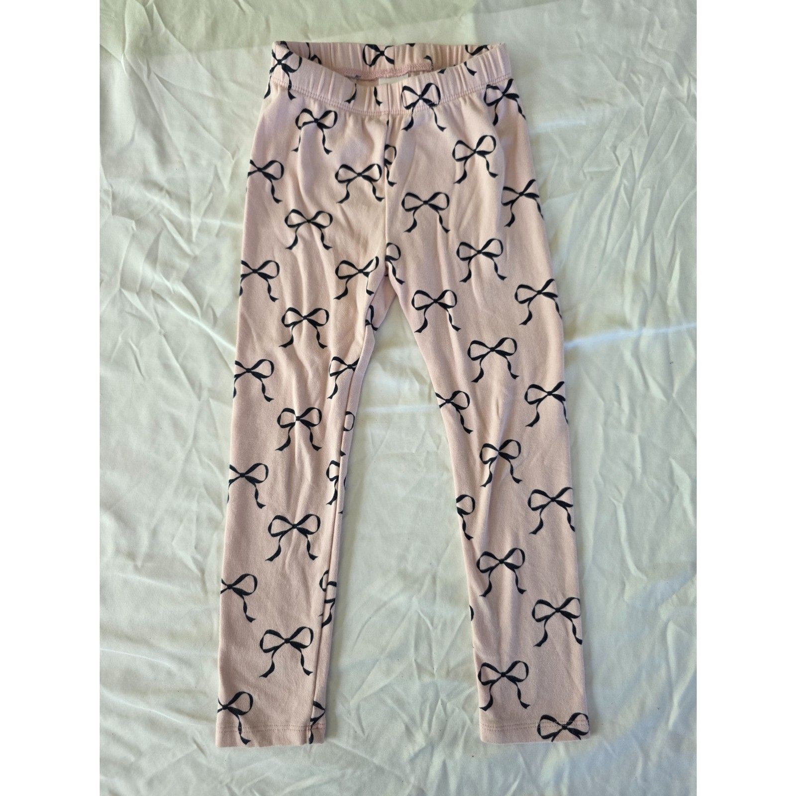 Gymboree Pink Black Bow Print Leggings - Girls Size 5T (play condition) Gymboree Pink Black Bow Print Leggings - Girls Size 5T (play condition)
