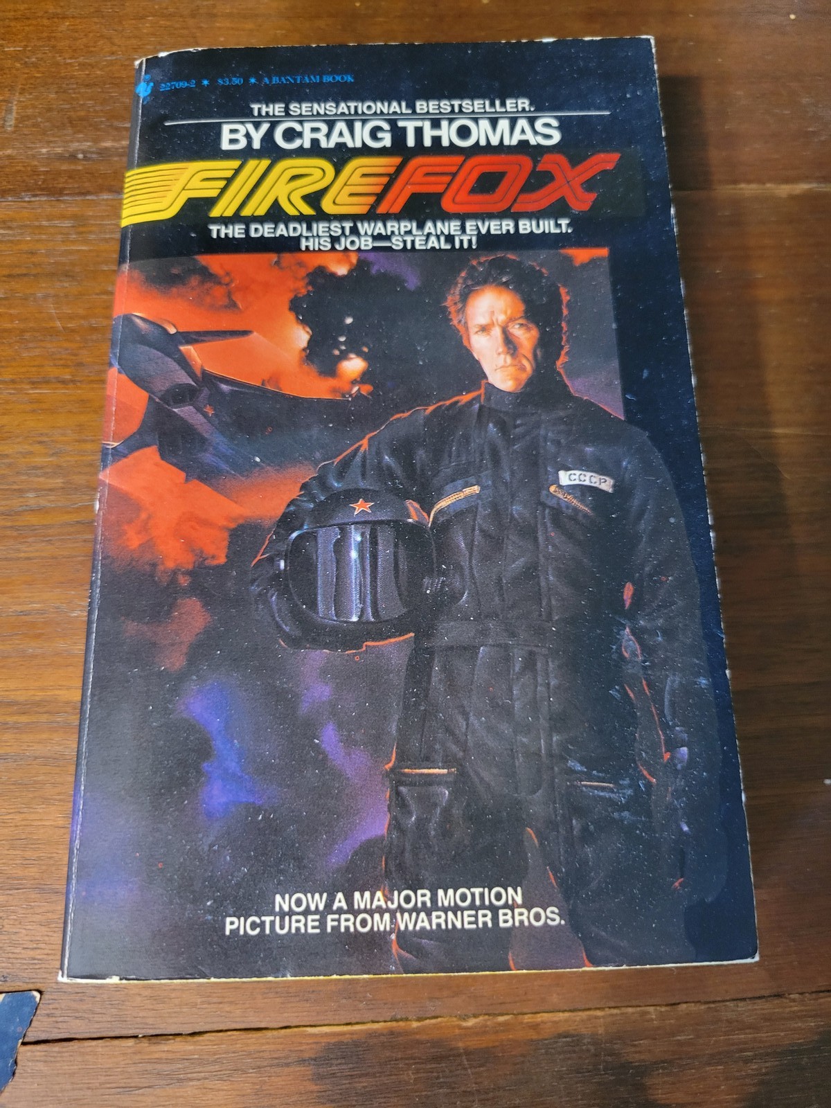 Firefox by Craig Thomas 1982 Bantam Paperback Movie Tie-in Cold War Thriller
