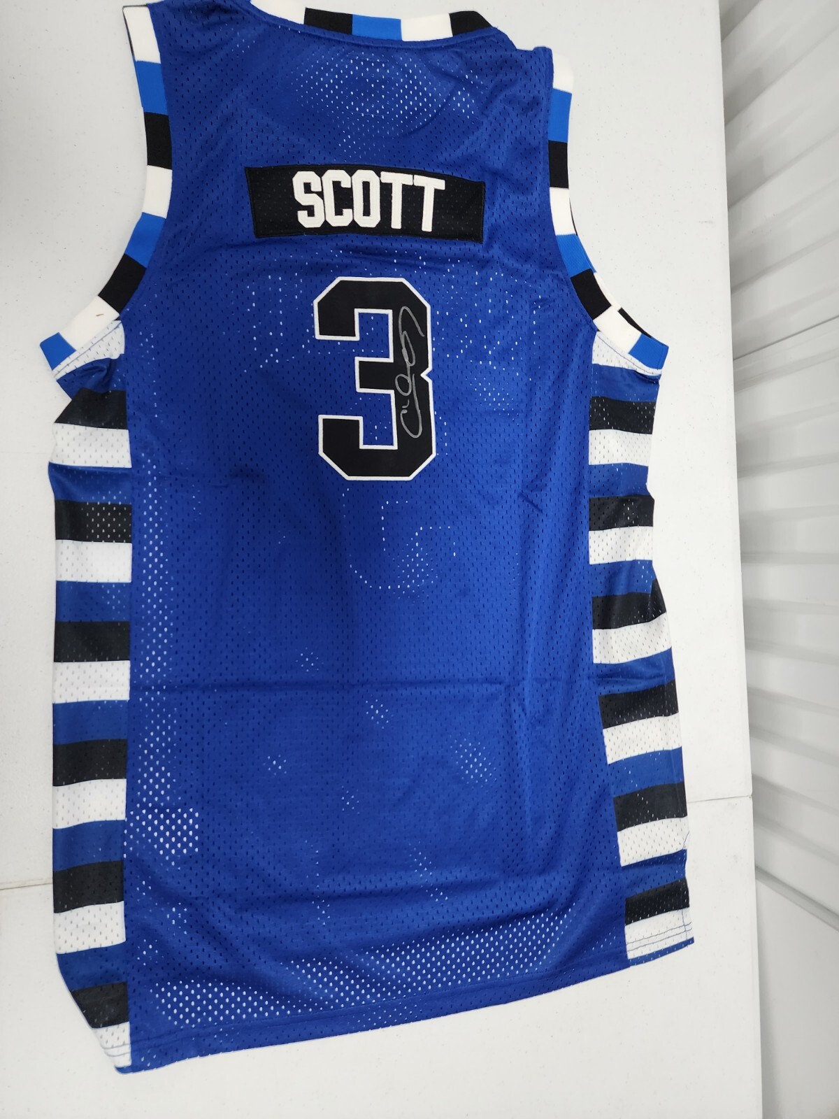 Autographed Large Lucas Scott #3 One Tree Hill Ravens Basketball Jersey Blue Autographed Large Lucas Scott #3 One Tree Hill Ravens Basketball Jersey Blue