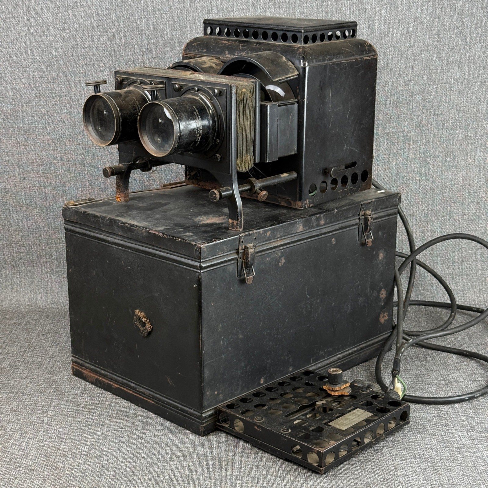 Antique Bausch & Lomb Model BB Balopticon Dual Lens Projector No 58209
