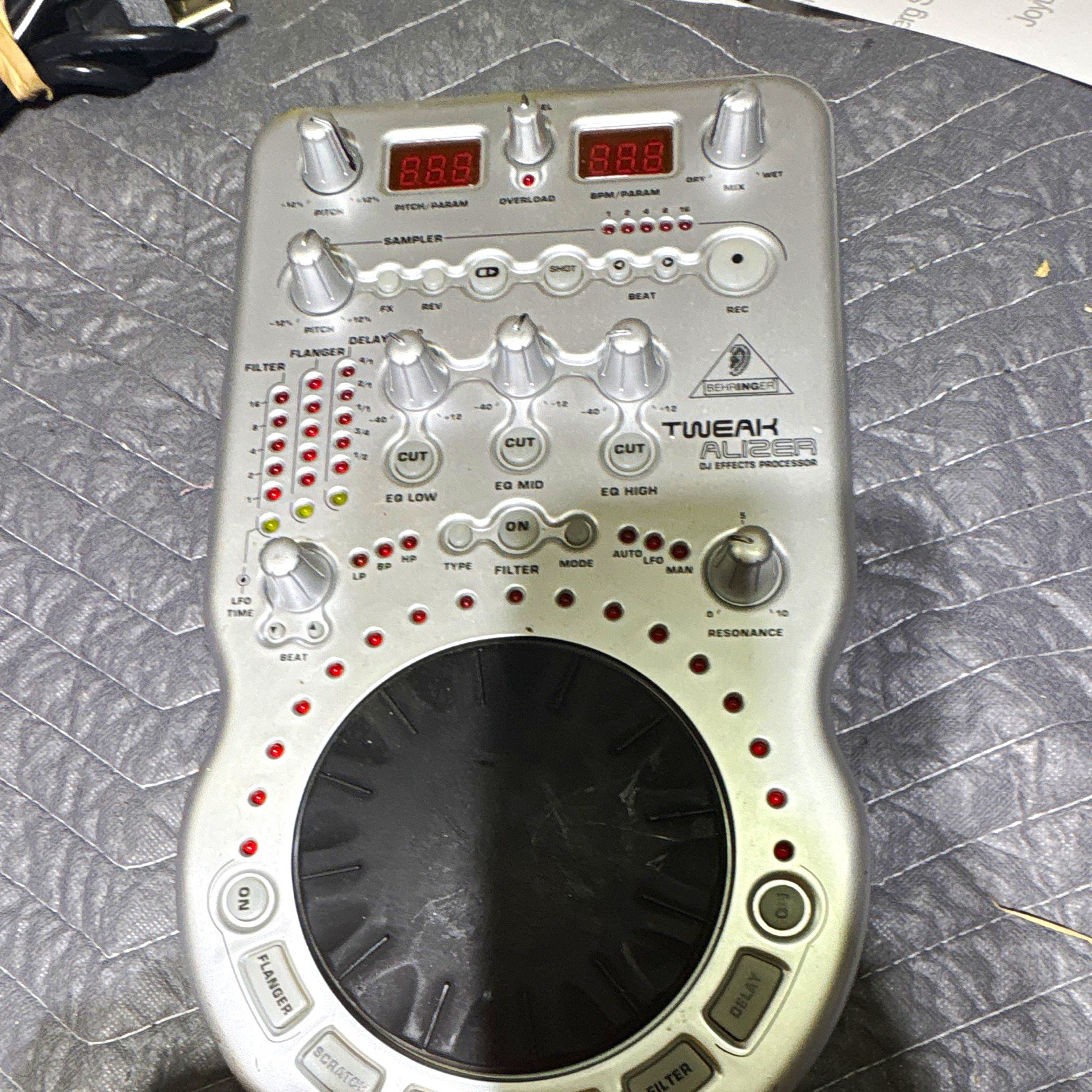 Behringer TUNEARK TUNER-1K Auto-Tune 04 Effects Processor Vintage DJ Untested