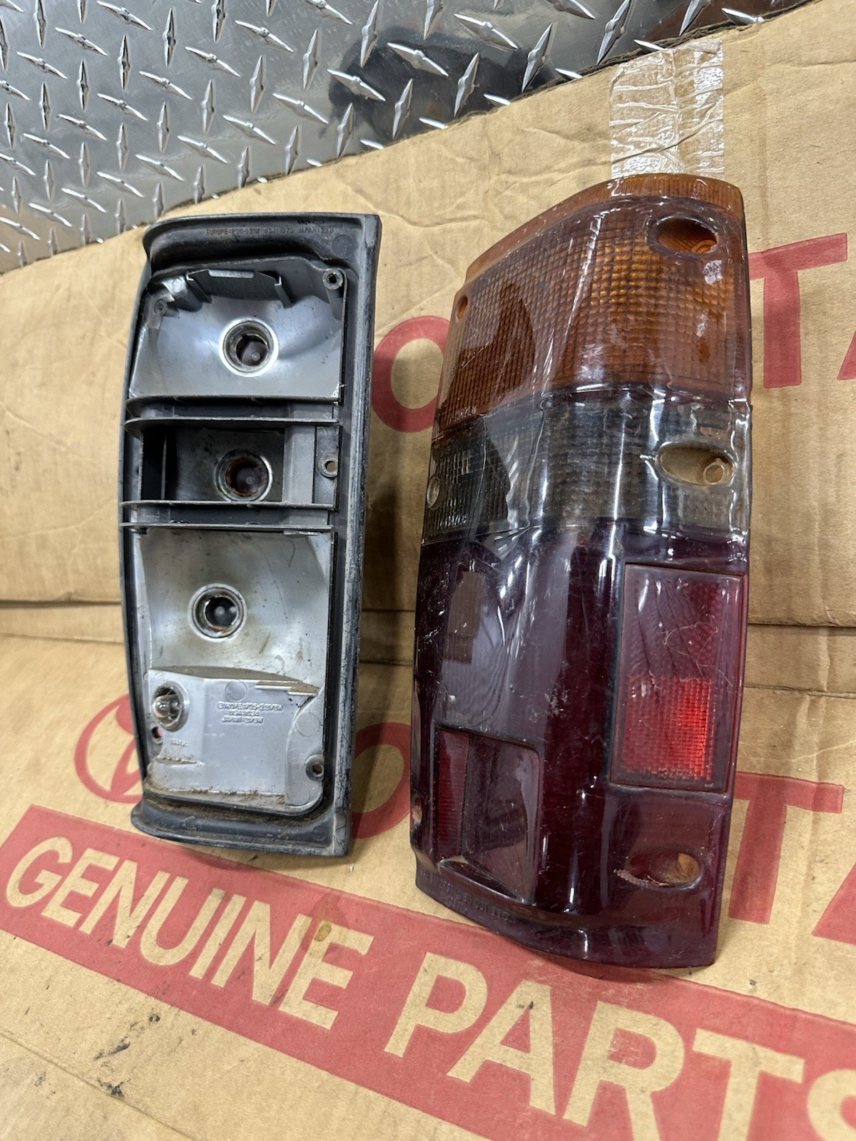 1984 1988 Toyota 4Runner Tail Light Right / Left Pick Up Truck OEM Genuine Set