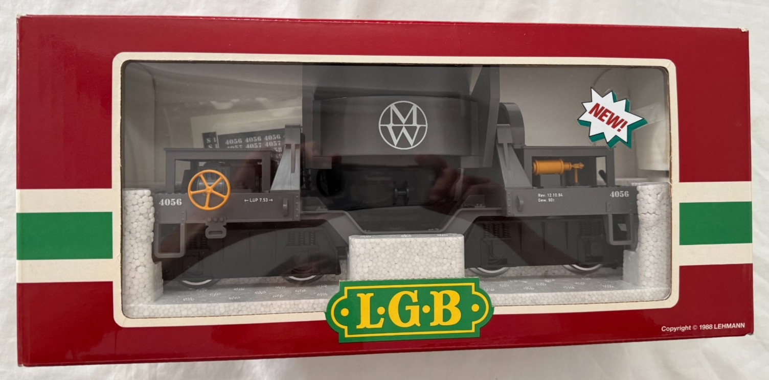 LGB 40560 Operating Ore Dump Car with Metal Wheels NIB LGB 40560 Operating Ore Dump Car with Metal Wheels NIB