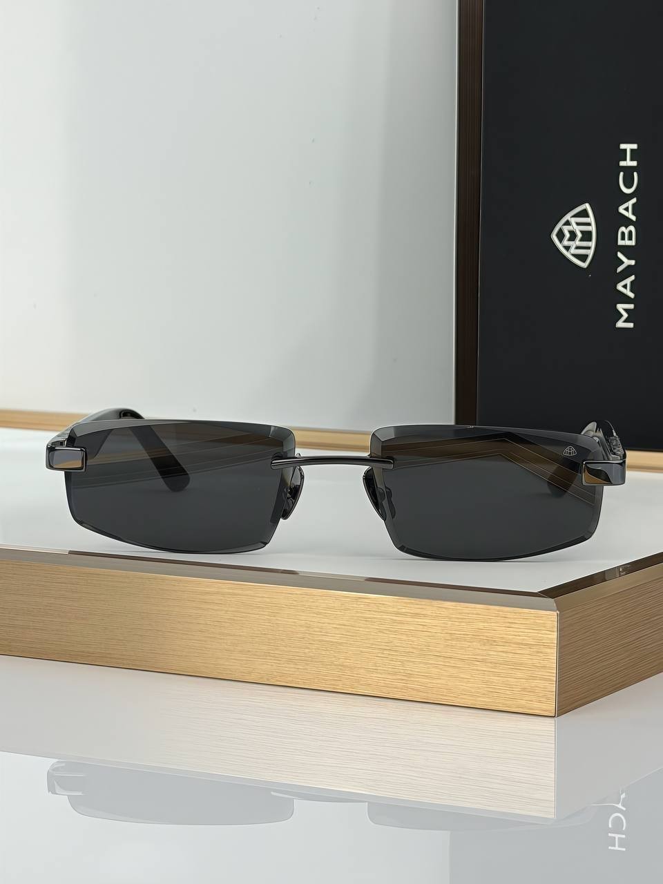 Maybach The Artist Sun II Sunglasses Black Frame Dark Grey Lens 58-16-140