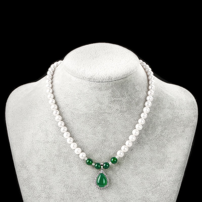 Women\'s Elegant Pearl Necklace Teardrop Imitation Jade Pendant Necklace