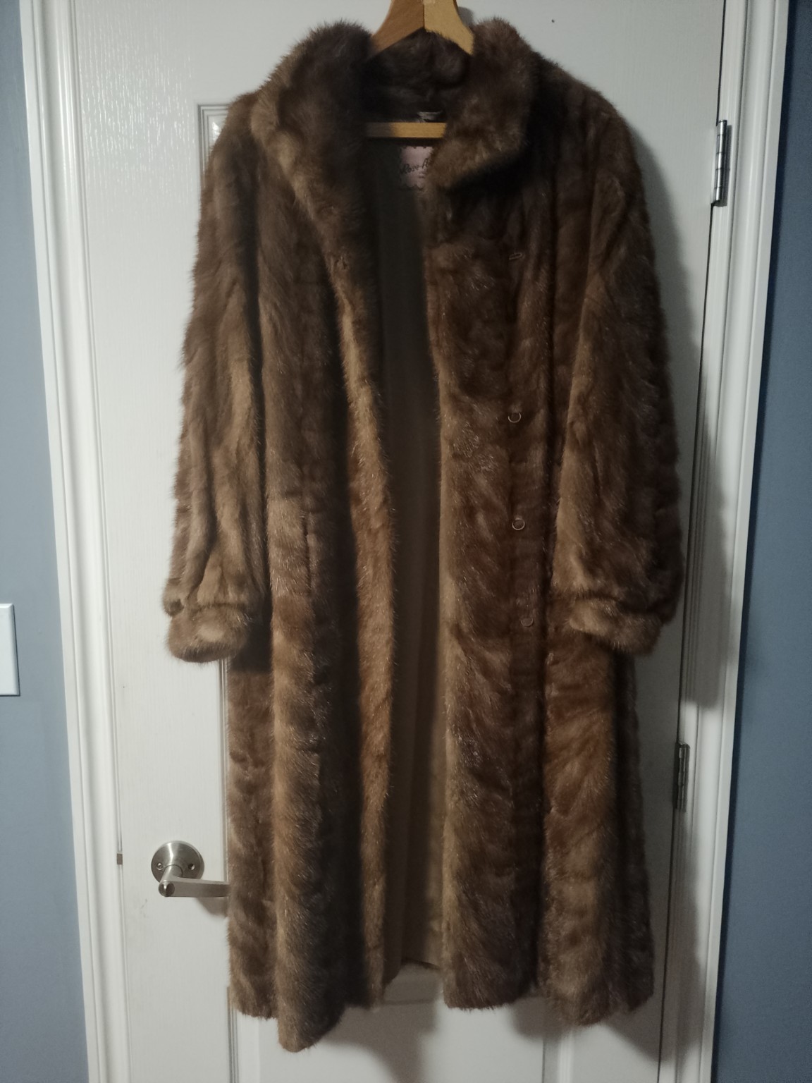 Vintage Rose-Art Furs Genuine Brown Mink Fur Coat Full Length 43\