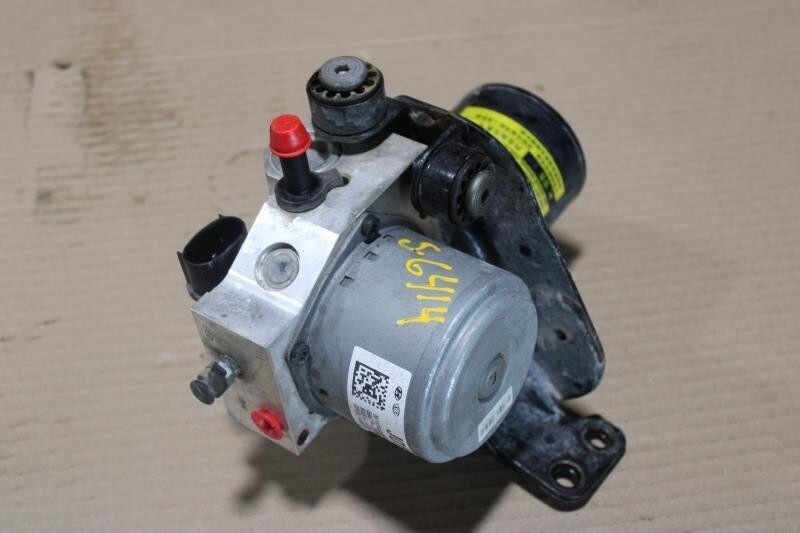 2017-2020 Hyundai Ioniq Anti-Lock Brake Pump Assembly OEM