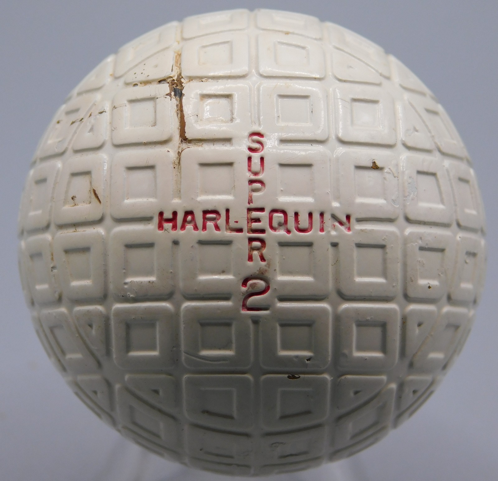 SELDOM SEEN SUPER HARLEQUIN GOLF BALL WITH UNUSUAL COVER PATTERN-NO STRIKE MARKS