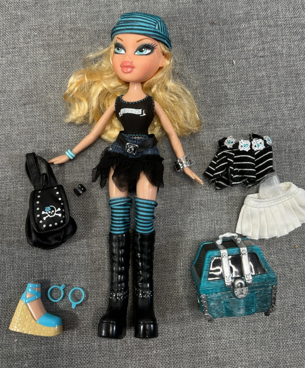 MGA Bratz Treasures Pirate Cloe Doll With Fashion Outfit & Boots Accessories MGA Bratz Treasures Pirate Cloe Doll With Fashion Outfit & Boots Accessories