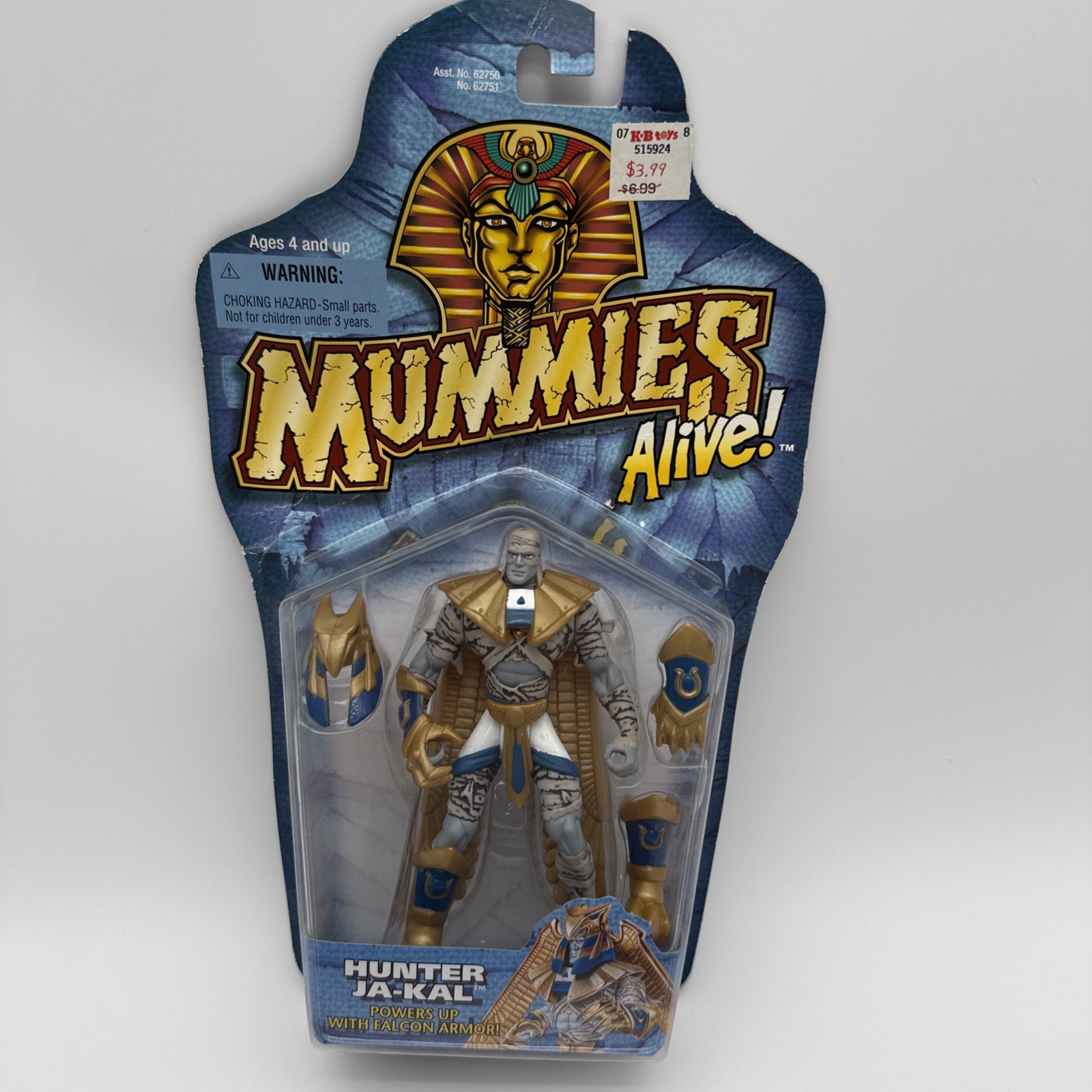VINTAGE 1997 HASBRO MUMMIES ALIVE Damaged Cardback HUNTER JA-KAL FALCON ARMOR VINTAGE 1997 HASBRO MUMMIES ALIVE Damaged Cardback HUNTER JA-KAL FALCON ARMOR