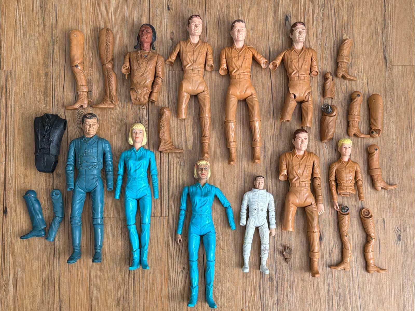 Vtg Marx Johnny West Best of the West Figures Bodies Limbs Parts Repair Lot Vtg Marx Johnny West Best of the West Figures Bodies Limbs Parts Repair Lot
