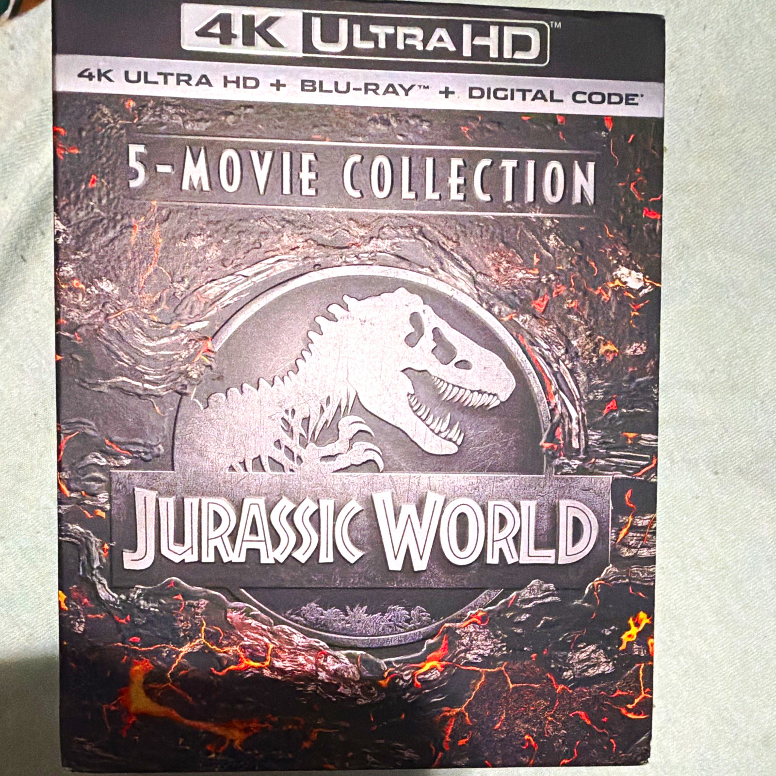Jurassic World: 5-Movie Collection 4K UHD + Blu-Ray Jurassic World: 5-Movie Collection 4K UHD + Blu-Ray