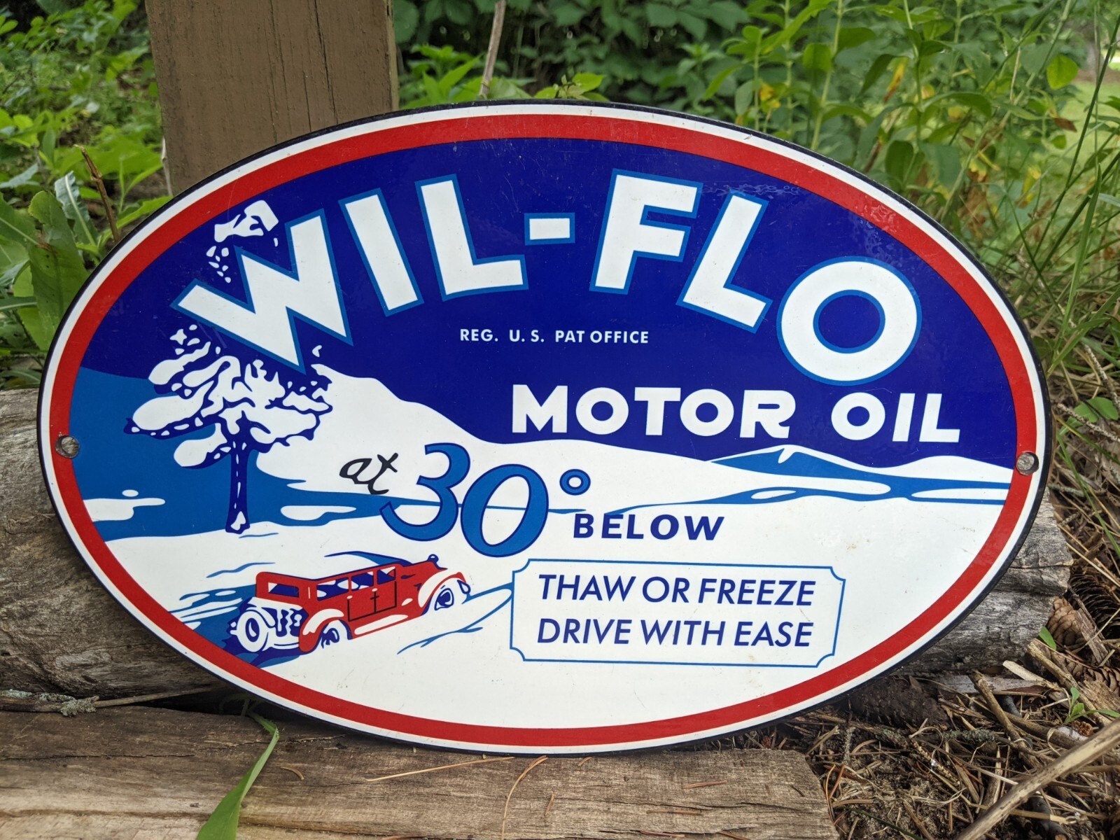 VINTAGE WIL-FLO MOTOR OIL PORCELAIN PUMP SIGN 12