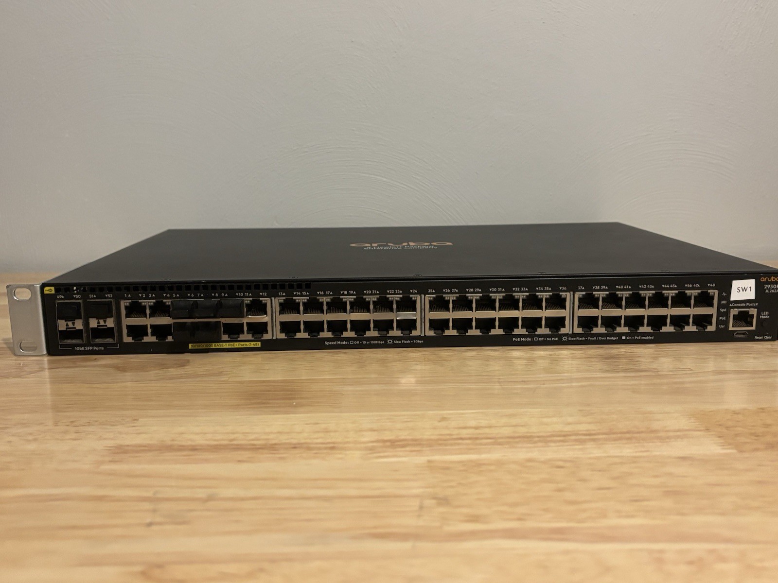 Aruba 2930F JL262A 48-Port Fully Managed Gigabit Rackmount Switch SFP
