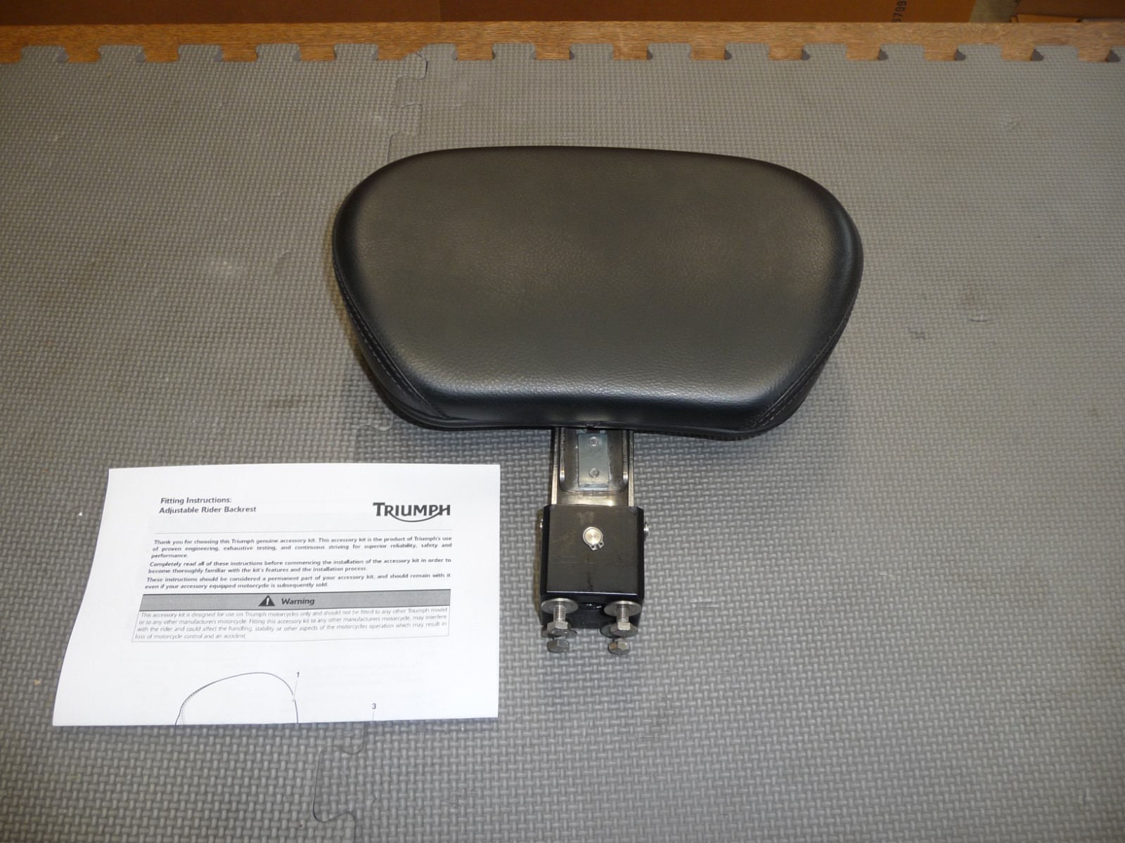 Triumph Long Haul OEM adjustable front rider backrest Thunderbird & Rocket III