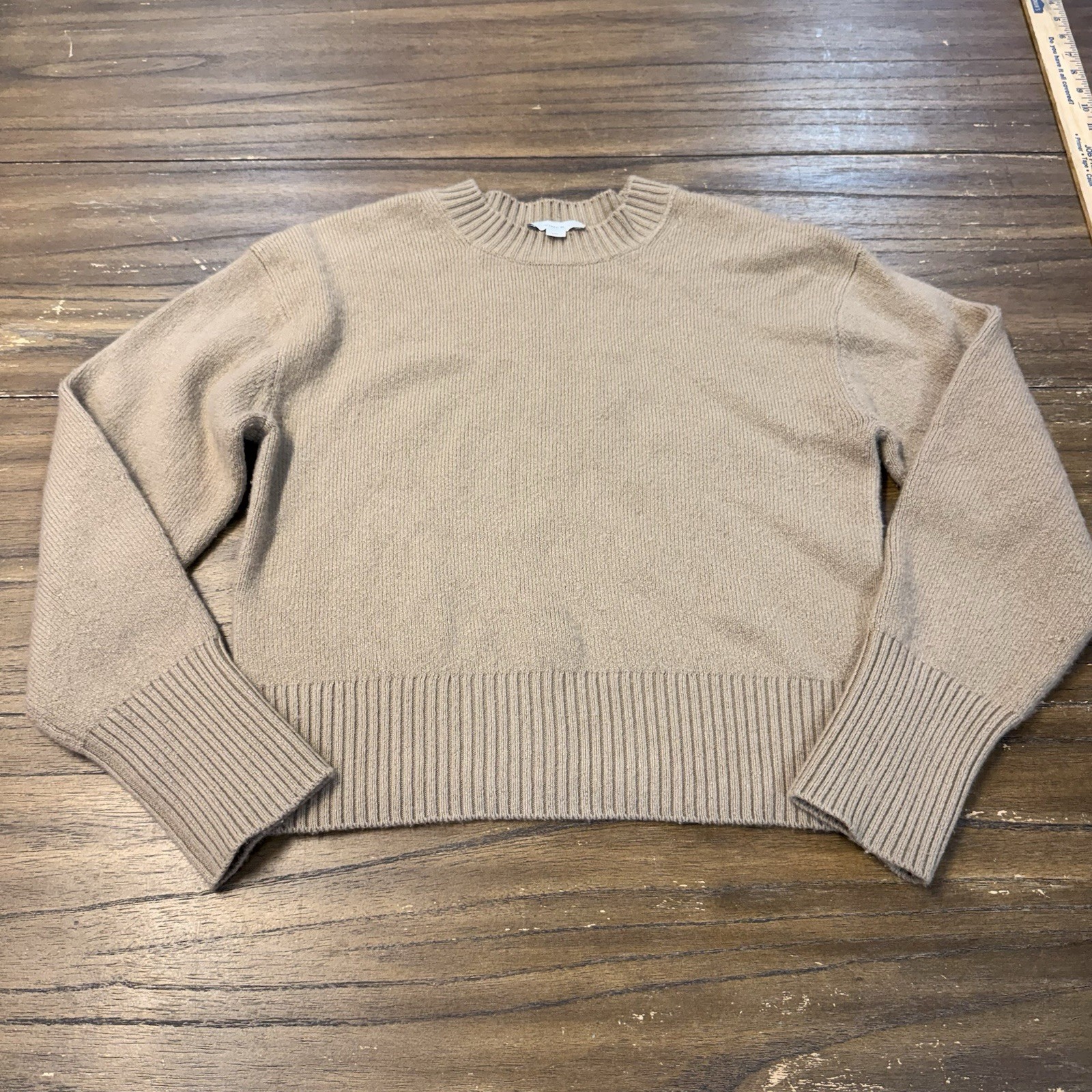 Vince Women’s M Camel Cashmere Wool Blend Crewneck Sweater Cropped Boxy Tan