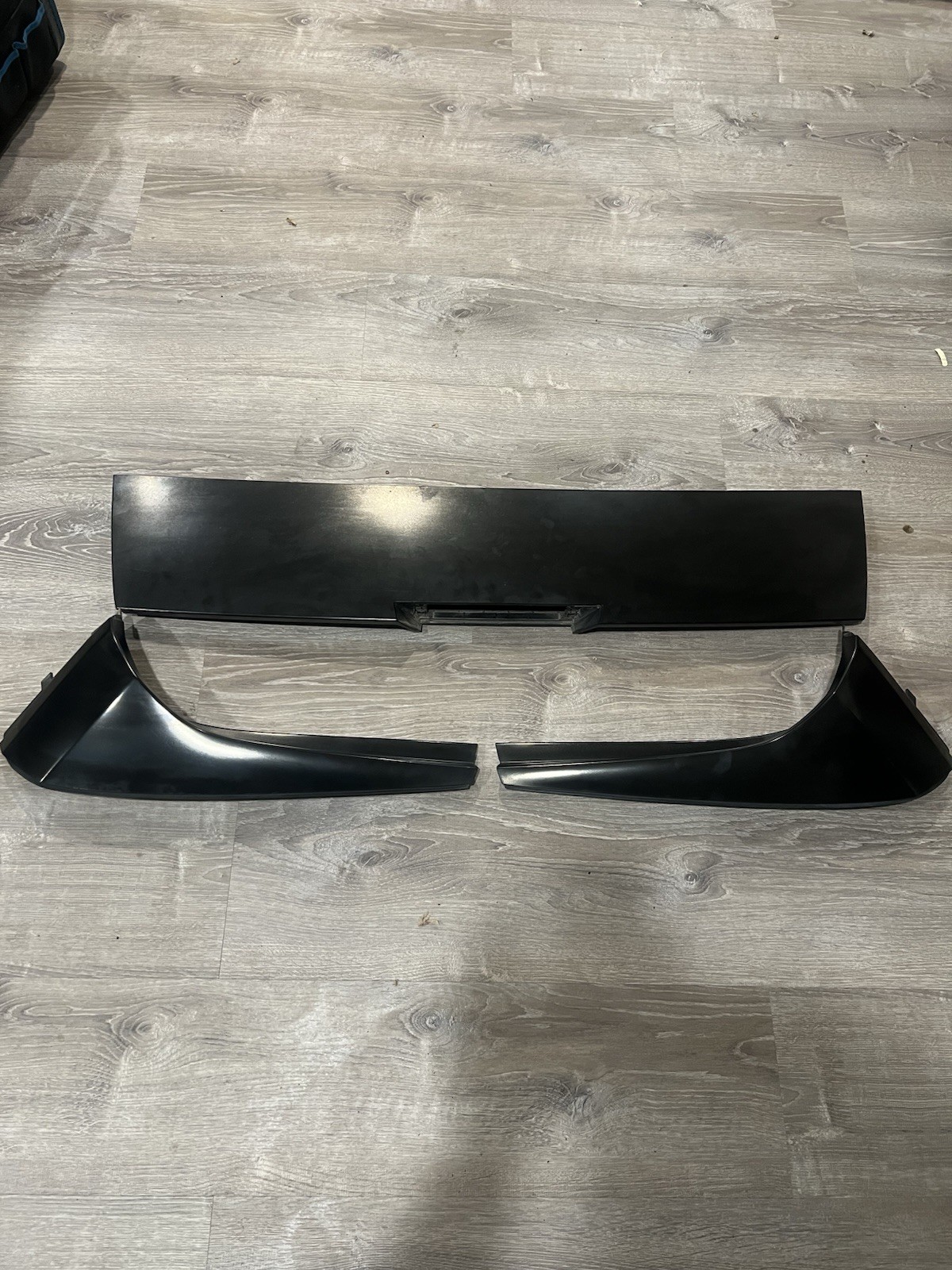 11-17 HONDA ODYSSEY REAR SPOILER 3RD BRAKE LIGHT LEFT RIGHT TRIM GLOSS BLACK OEM