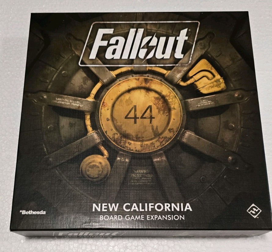 Fallout NEW CALIFORNIA Board Game Expansion FFG Complete, punched never played