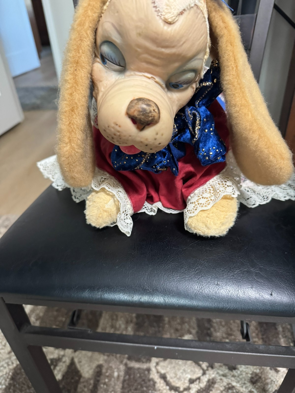 Vintage 1950s rubber-face plush dog Vintage 1950s rubber-face plush dog