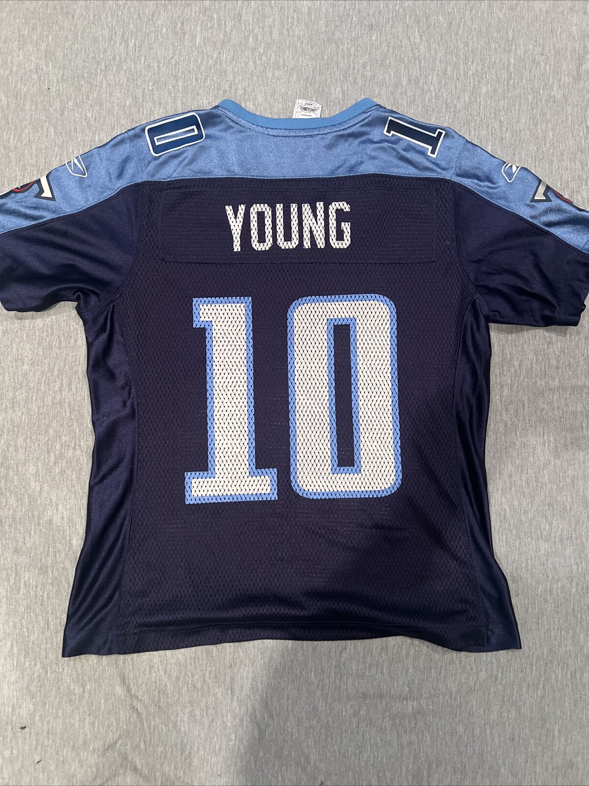 Vince Young #10  Titans Jersey Youth S (8) Reebok