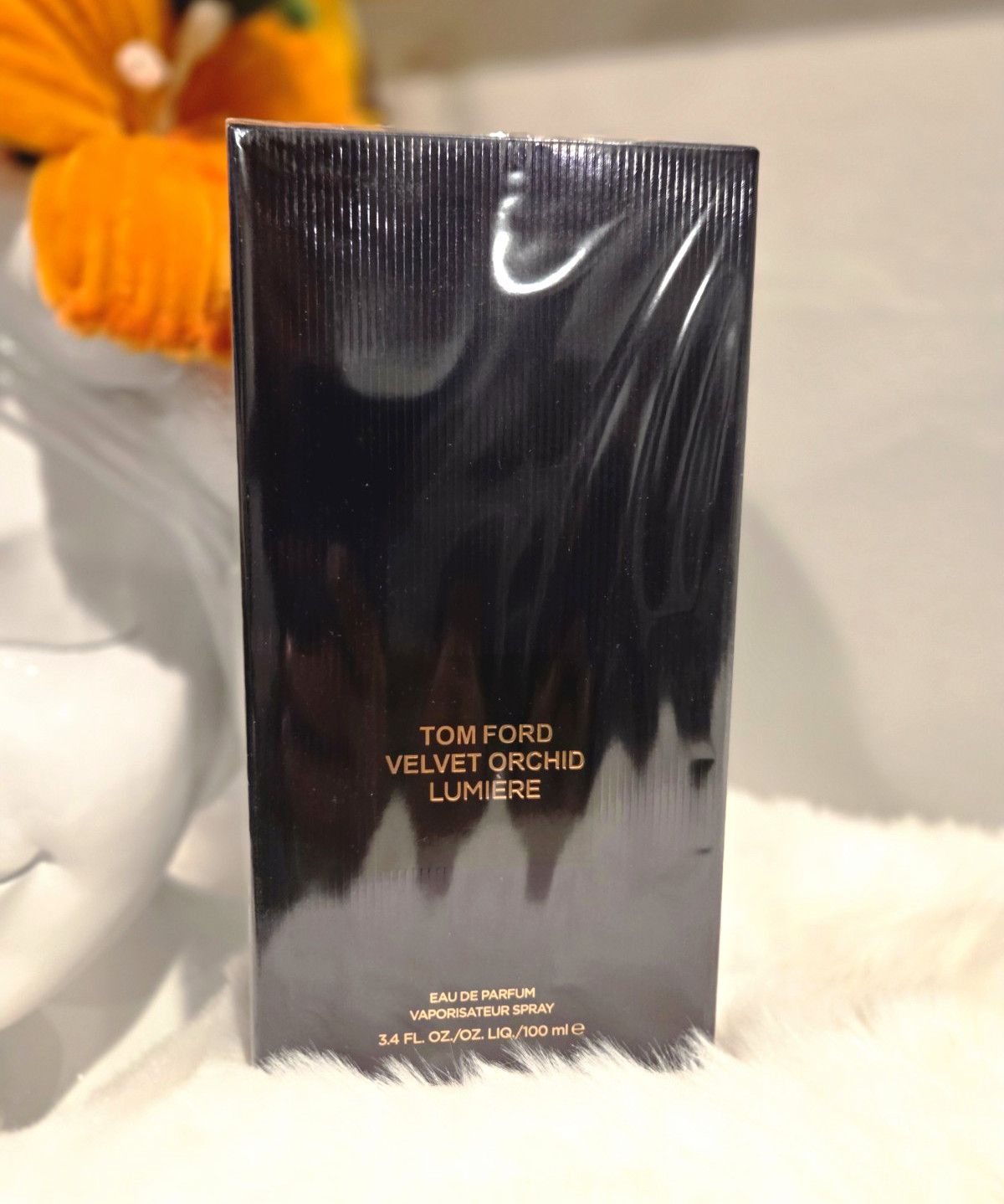 Tom Ford Velvet Orchid Lumiere Eau de Parfum Spray, 3.4 fl oz Regular Size Tom Ford Velvet Orchid Lumiere Eau de Parfum Spray, 3.4 fl oz Regular Size
