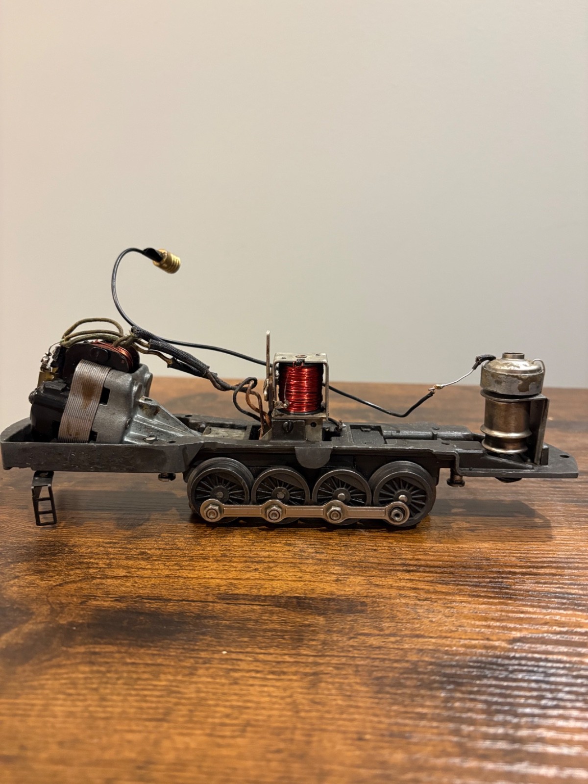 Lionel postwar train chassis