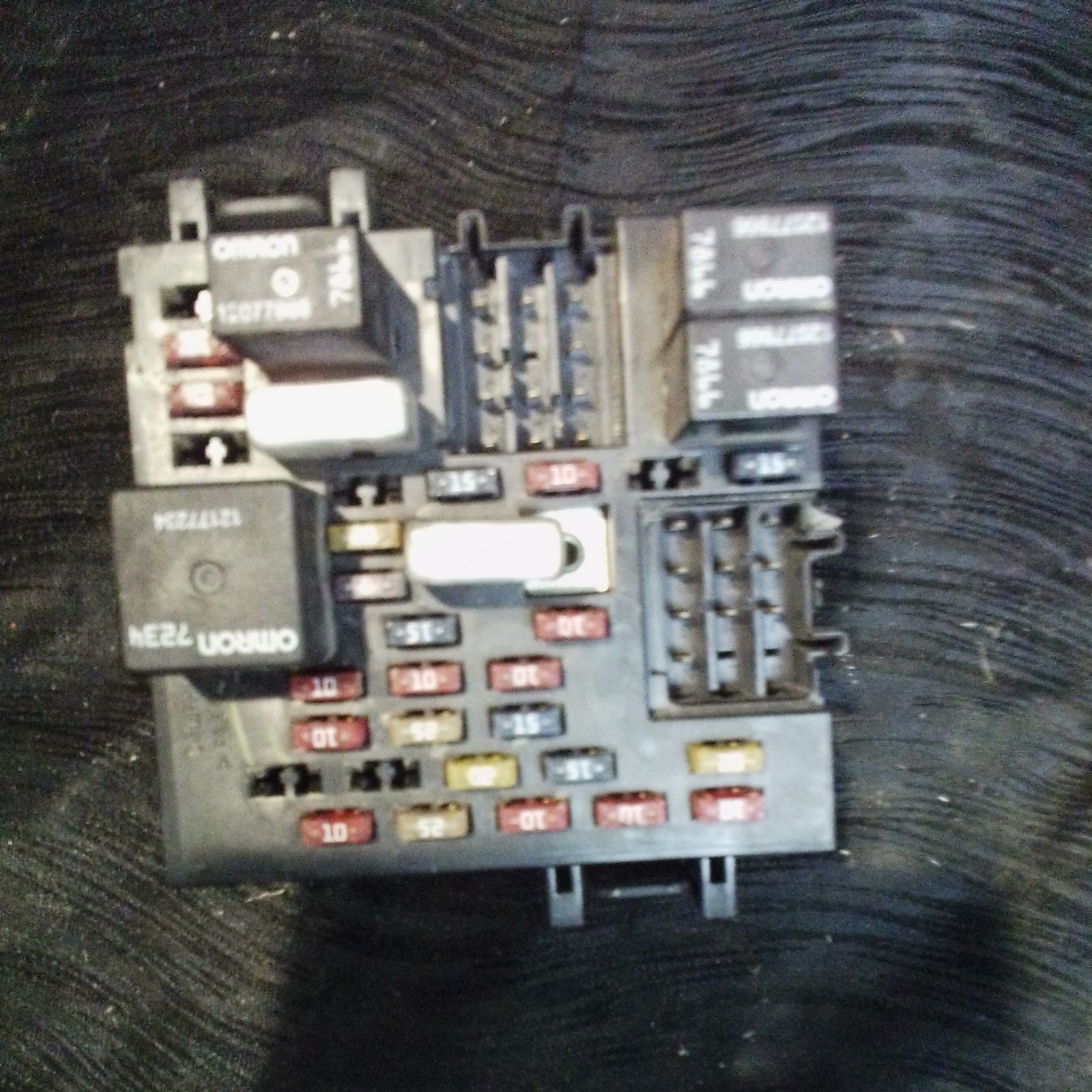 OEM 03-07 GMC/Chevy, Instrument Panel Fuse Box Fusebox Junction Relay Block