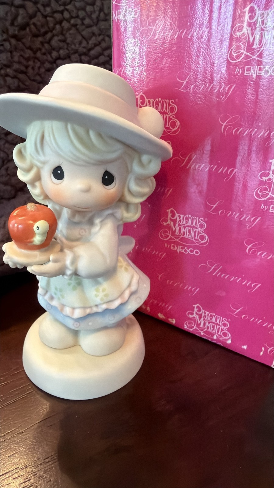 Precious Moments Vintage Figurine \'You Are The Apple Of My Eye\'