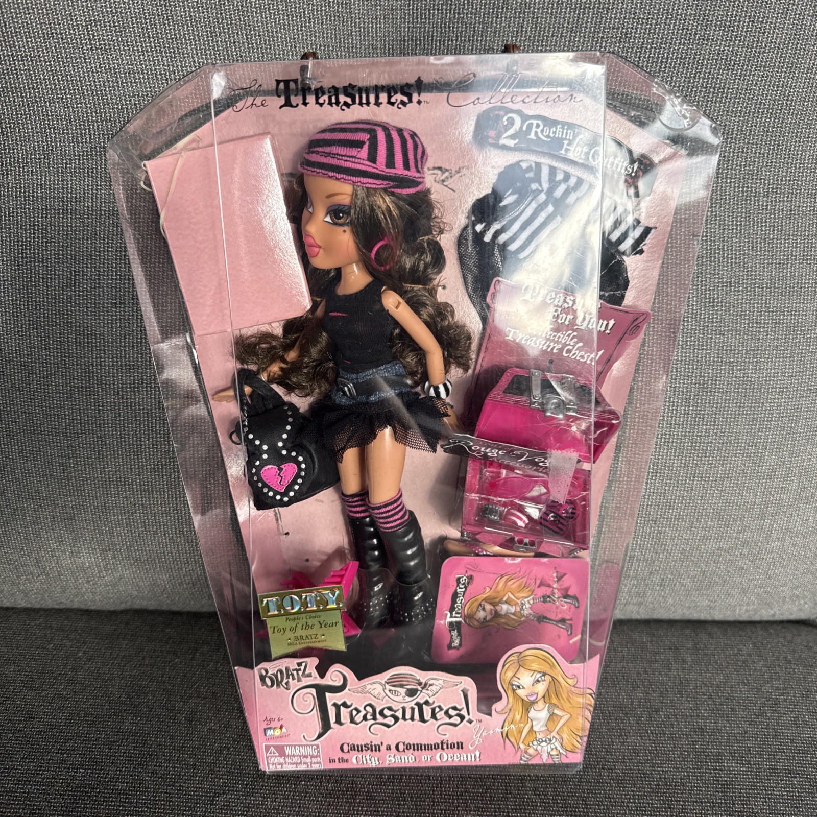 Vintage NRFB Bratz Treasures Yasmin Doll w/ Pirate Accessories RARE HTF FastShip