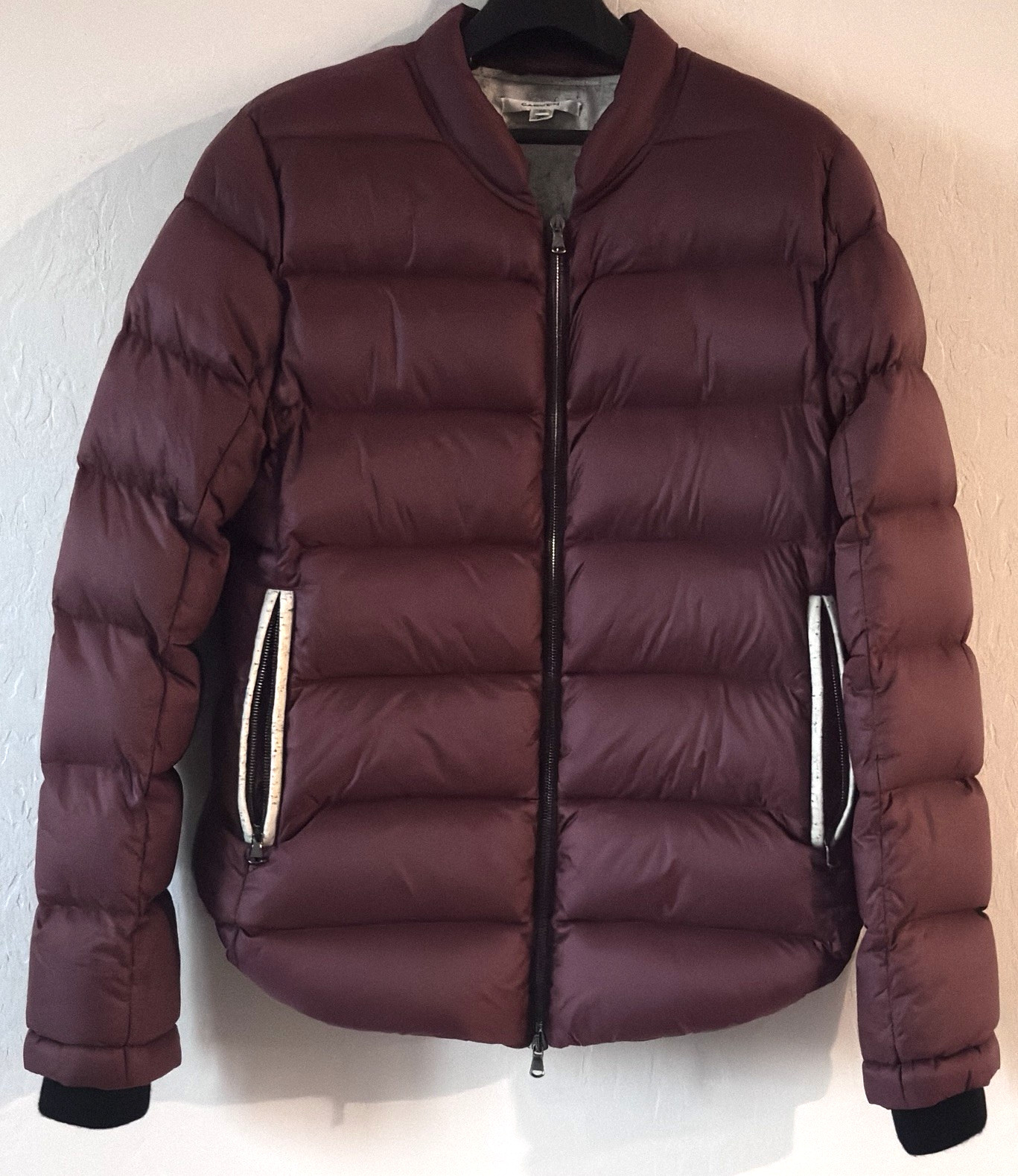 CARVEN Men\'s Down Puffer Jacket Burgundy Size 50 Two-Way Zip New Without Tags