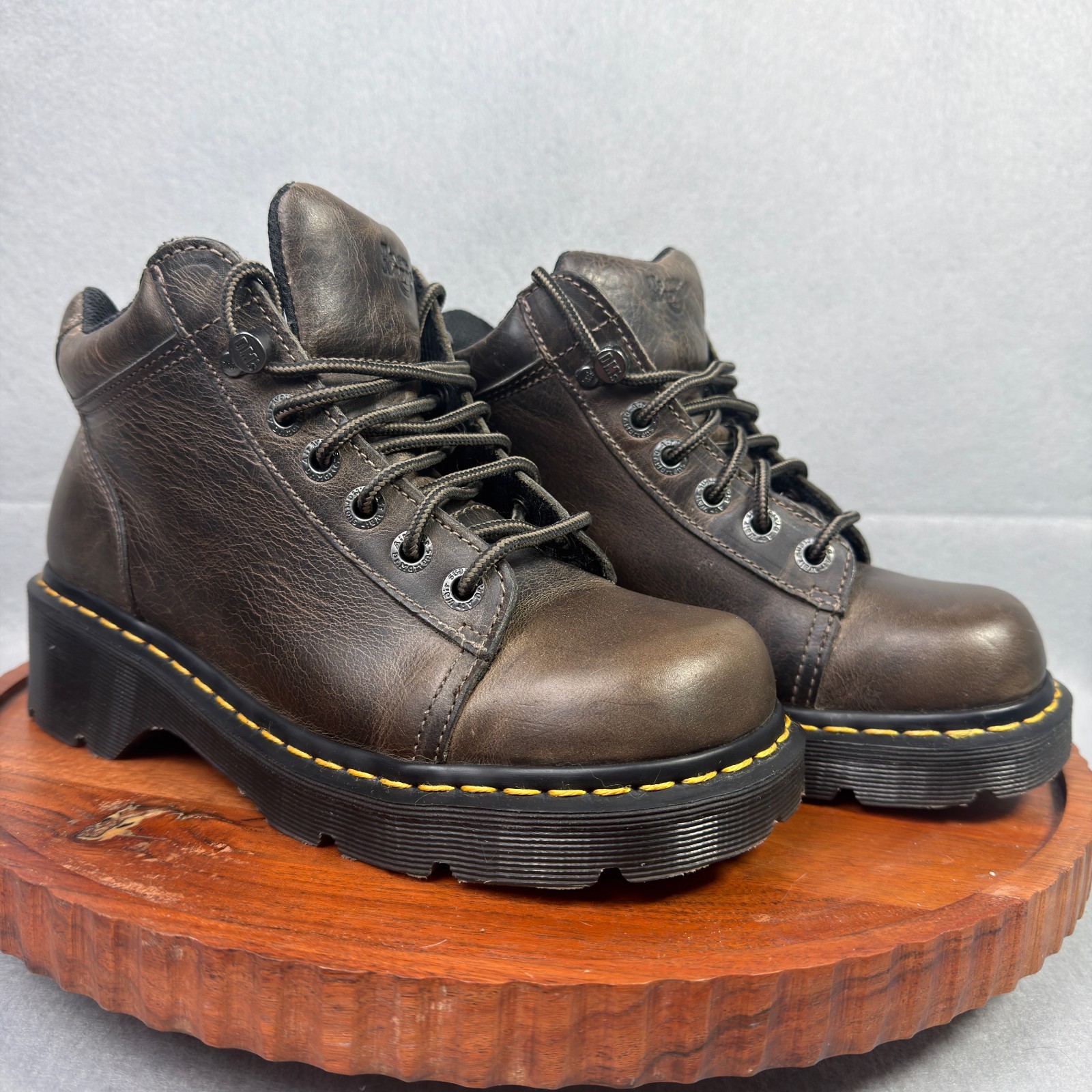 Vintage Dr Martens Platform Boots Womens 9 Gray Toya Chunky Leather Ankle Y2K Vintage Dr Martens Platform Boots Womens 9 Gray Toya Chunky Leather Ankle Y2K