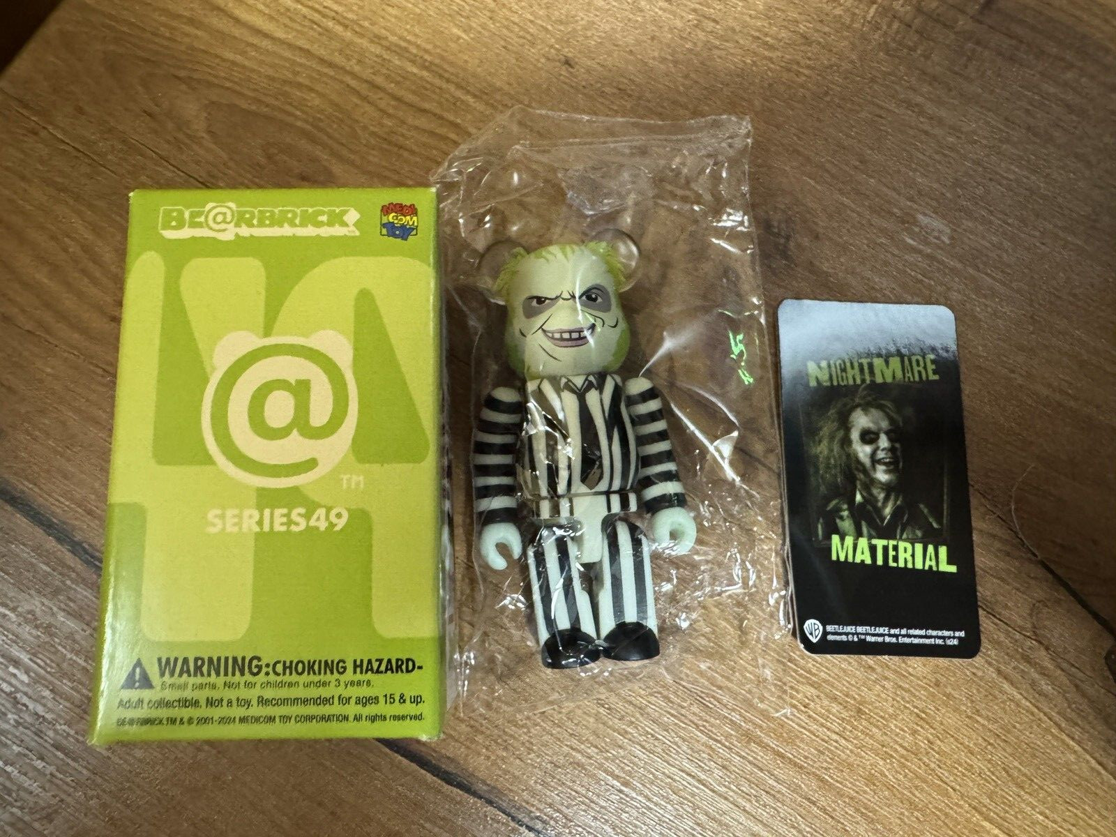 BE@RBRICK Bear Brick 100% Series 49 Beetlejuice Nightmare BE@RBRICK Bear Brick 100% Series 49 Beetlejuice Nightmare