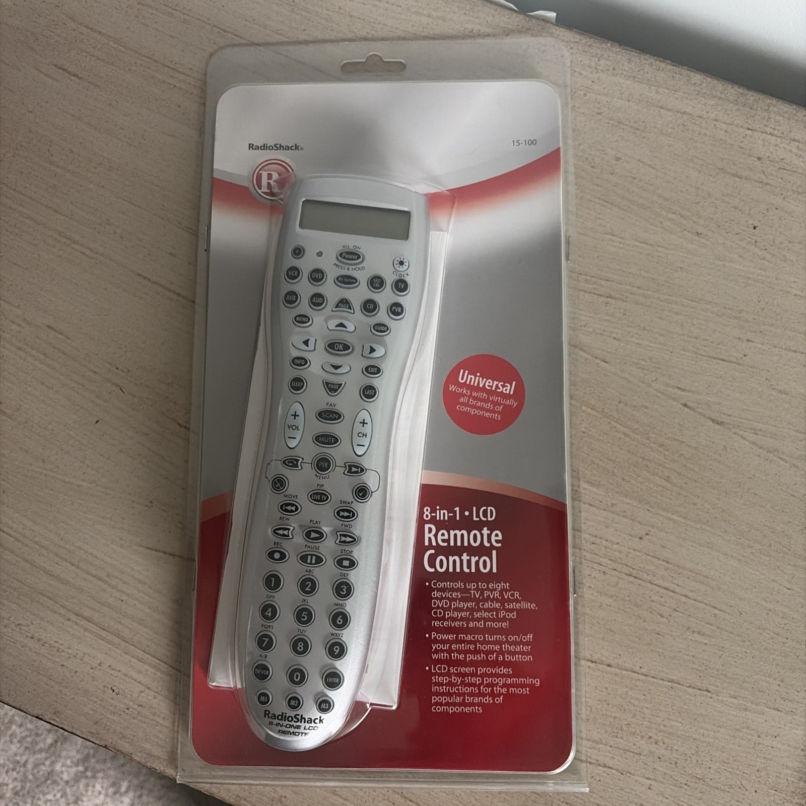 Vintage RadioShack 15-100 8-in-1 Universal Remote Control NEW & FACTORY SEALED