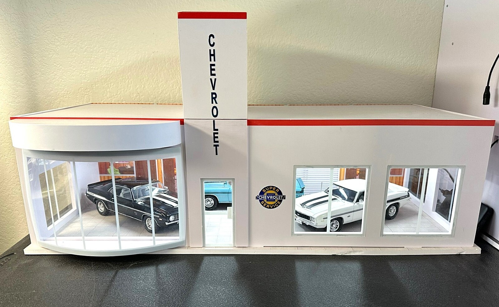 1/18 SCALE, YENKO CHEVROLET SHOWROOM DIORAMA FREE US SHIPPING