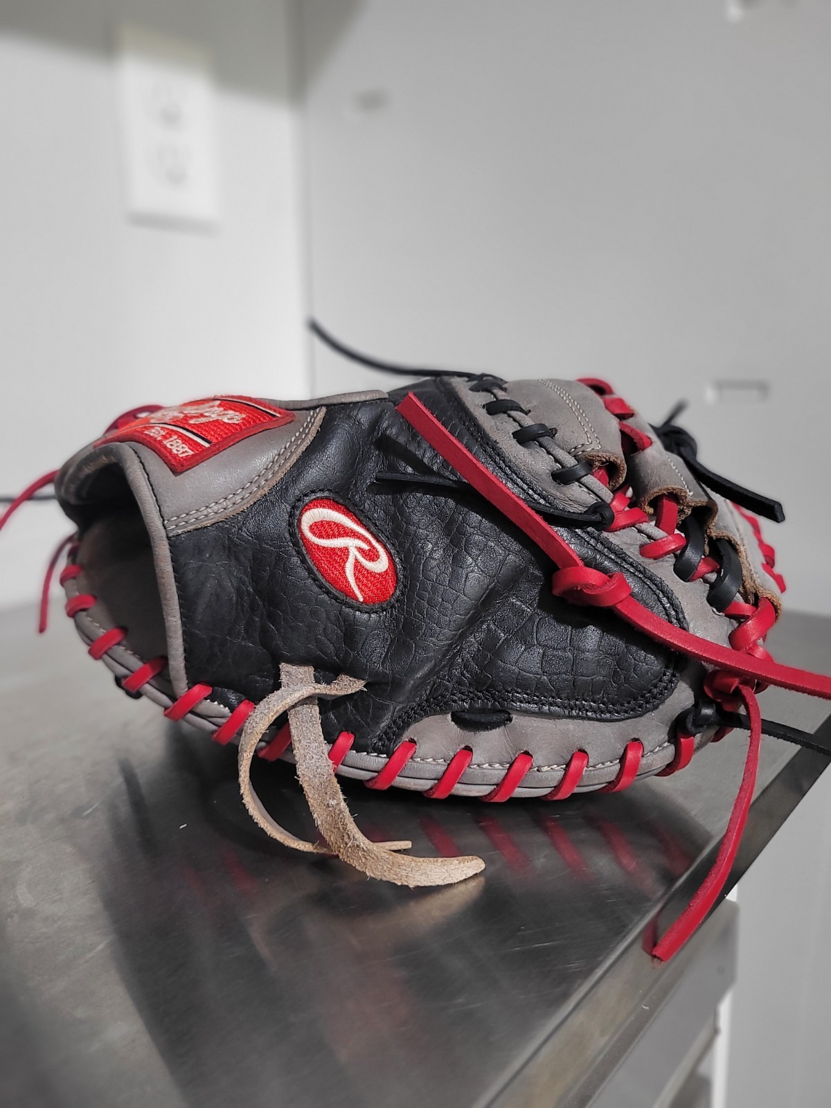 Rawlings Heart of the Hide Catchers Mitt 33\ Rawlings Heart of the Hide Catchers Mitt 33\