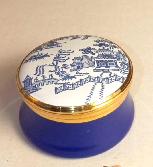 Vintage Staffordshire Enamels Blue Willow Trinket Box Cobalt England