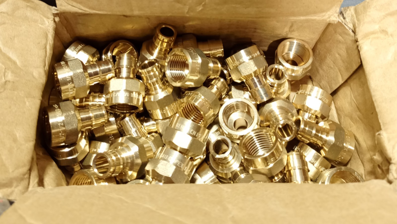 Lot Of 50 Rehau 499821-001 F1960 Adapter 1/2×1/2 FPT LF Brass Lot Of 50 Rehau 499821-001 F1960 Adapter 1/2×1/2 FPT LF Brass