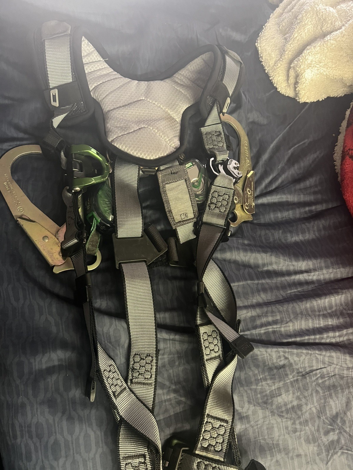 MSA safety harness