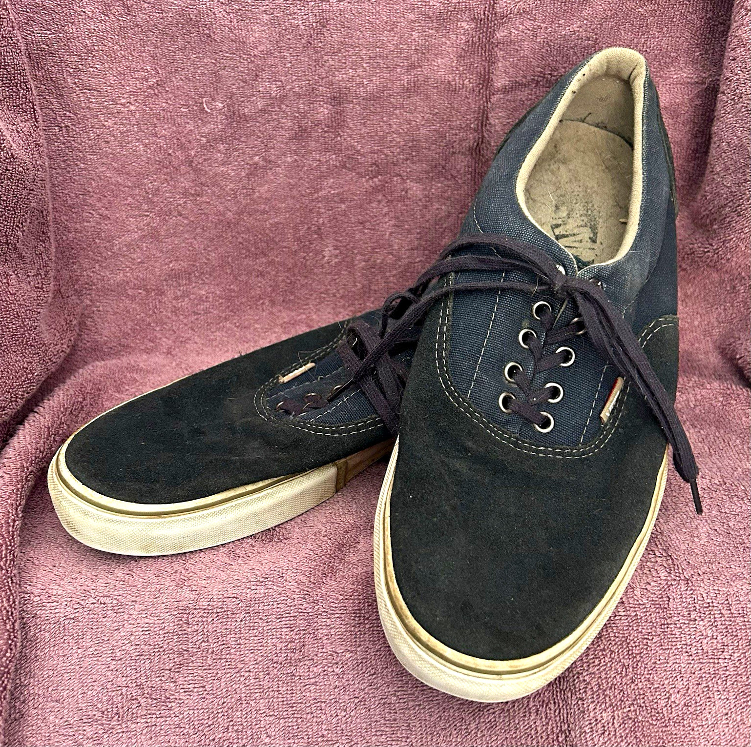 VANS Pro Classics Men’s Low Top Lace-Up Skateboarding Sneaker, Black VANS Pro Classics Men’s Low Top Lace-Up Skateboarding Sneaker, Black